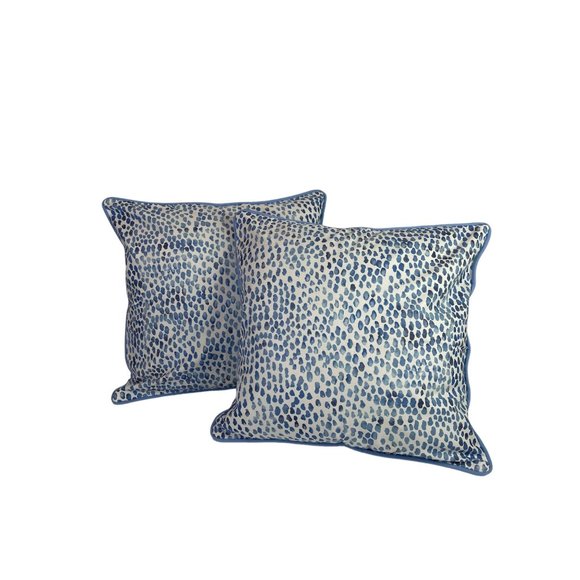 Set of 2 Blue printed watercolor dots pillow cover 18"x18" -NEW - Picture 1 of 6